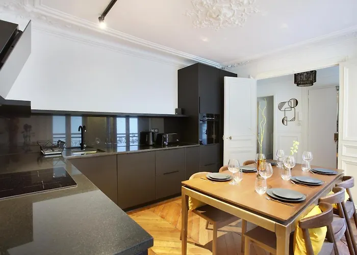 Residense Louvre Museum By Prestige